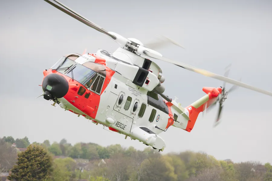 SAR Queen helikopter i luften.
